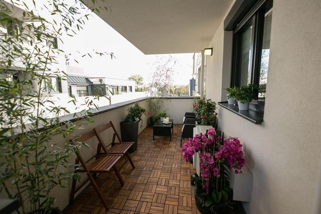 Schoenes Living Am Donauufer Viena Exterior foto