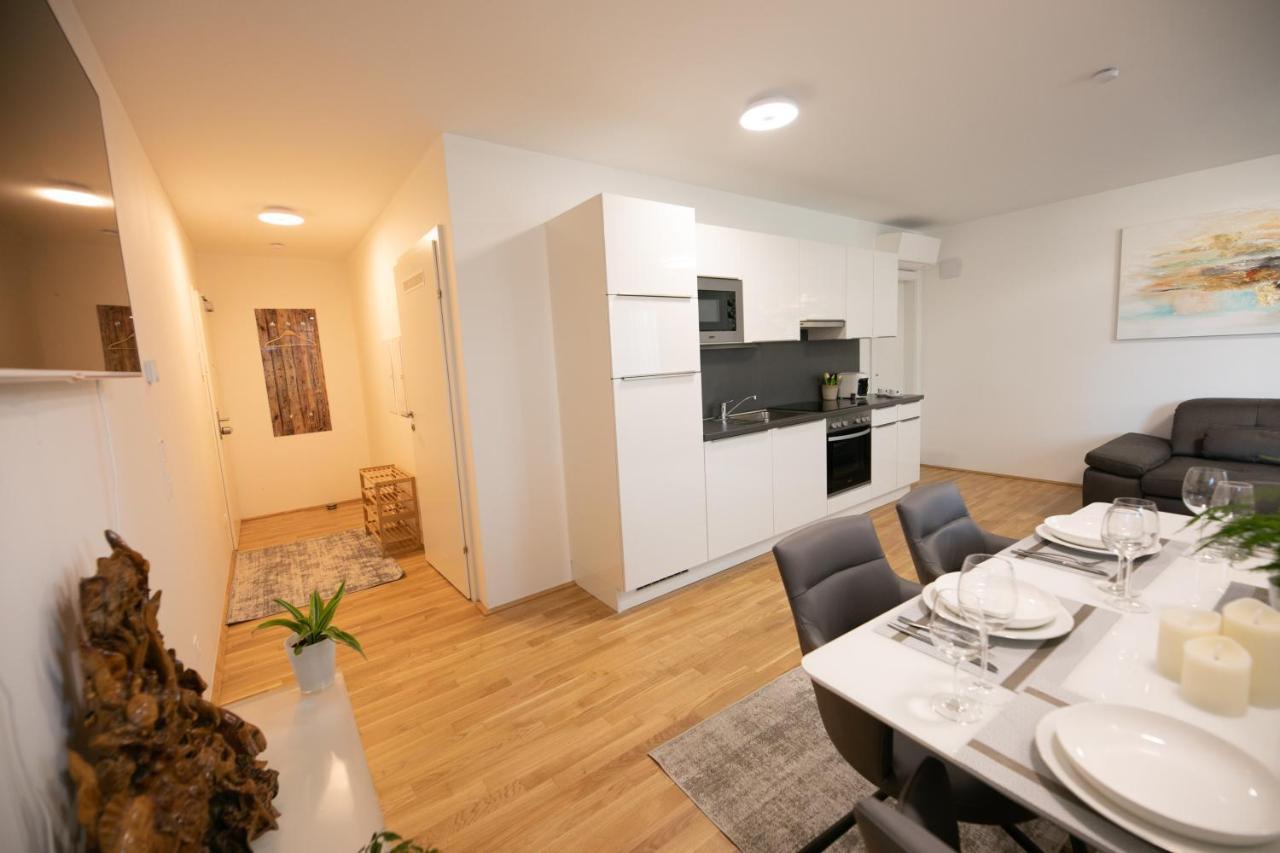 Schoenes Living Am Donauufer Viena Exterior foto